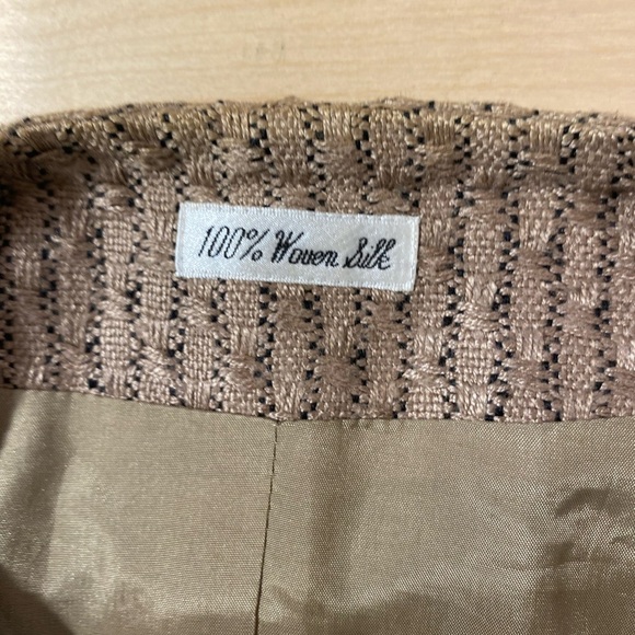 Ann May 100% Woven Silk Blazer size 10 (BT) - Picture 9 of 14